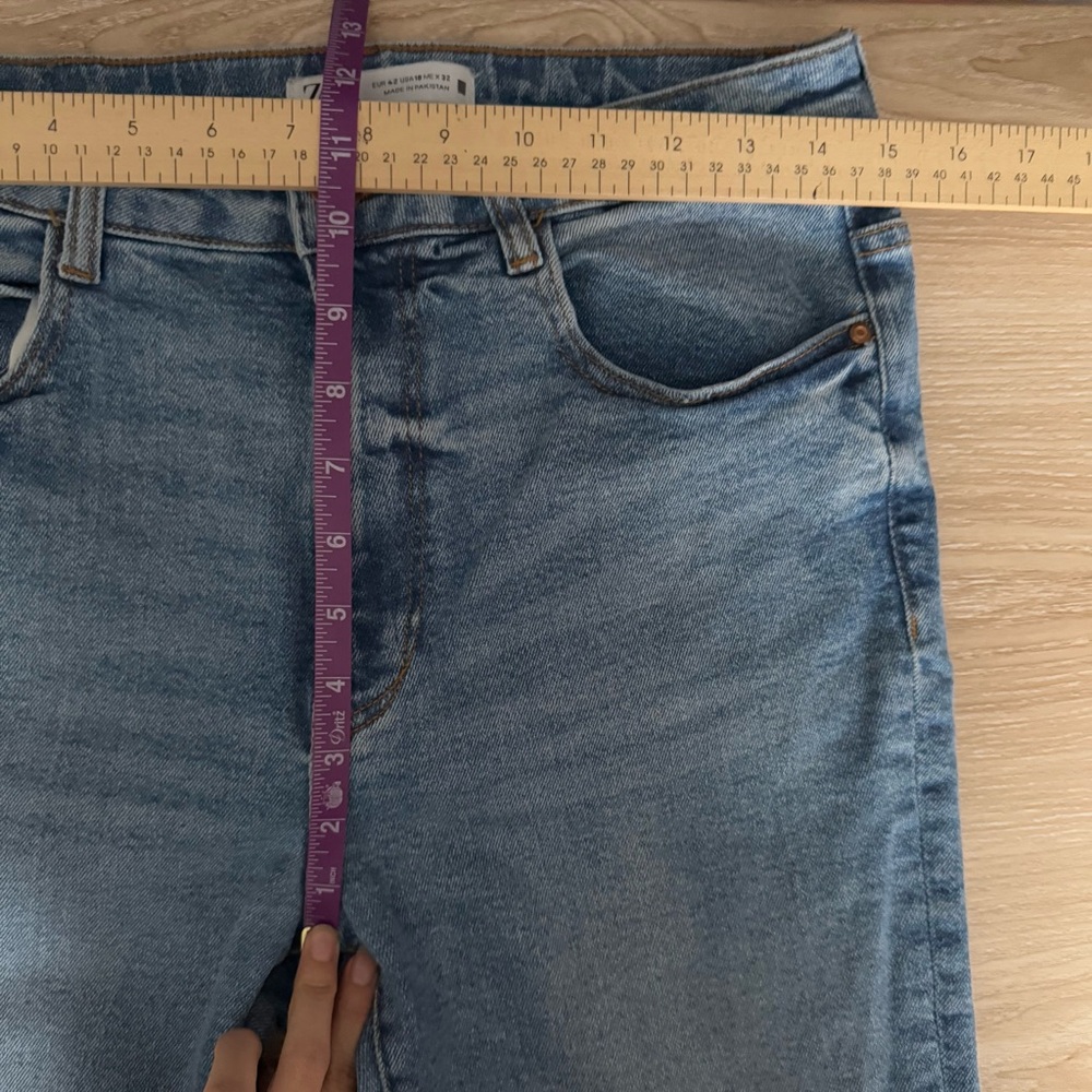 Zara Medium Blue Flare Jeans - Picture 4 of 5